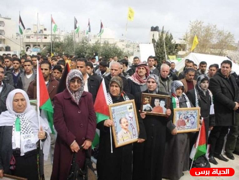 وقفة تضامنية مع أسرى النقب وريمون في طولكرم 
