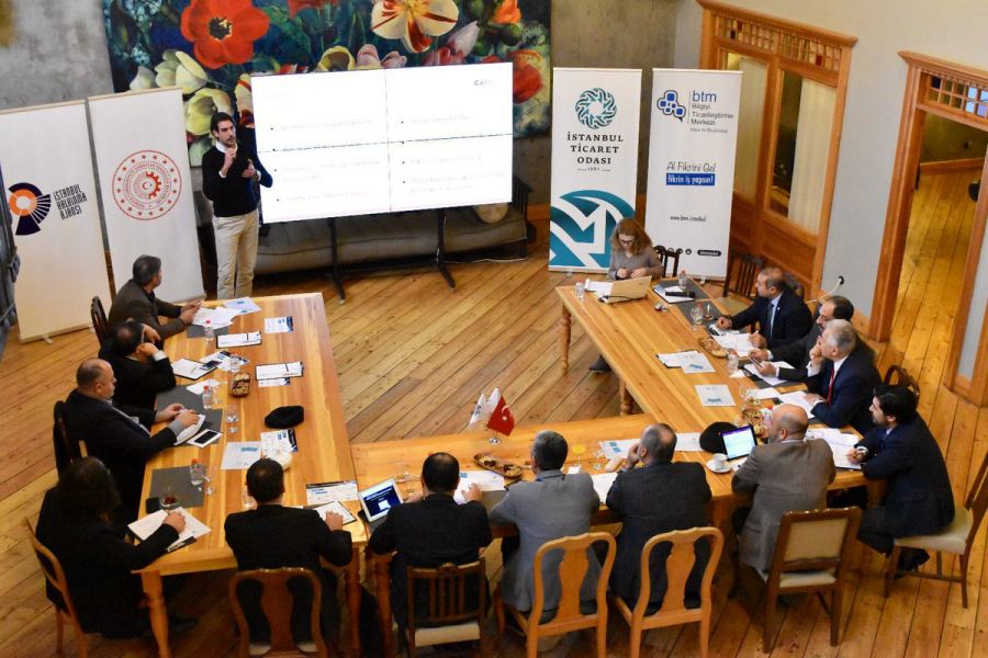 اتحاد رجال الأعمال الفلسطيني التركي يبحث مع رئيس غرفة تجارة اسطنبول التعاون المشترك