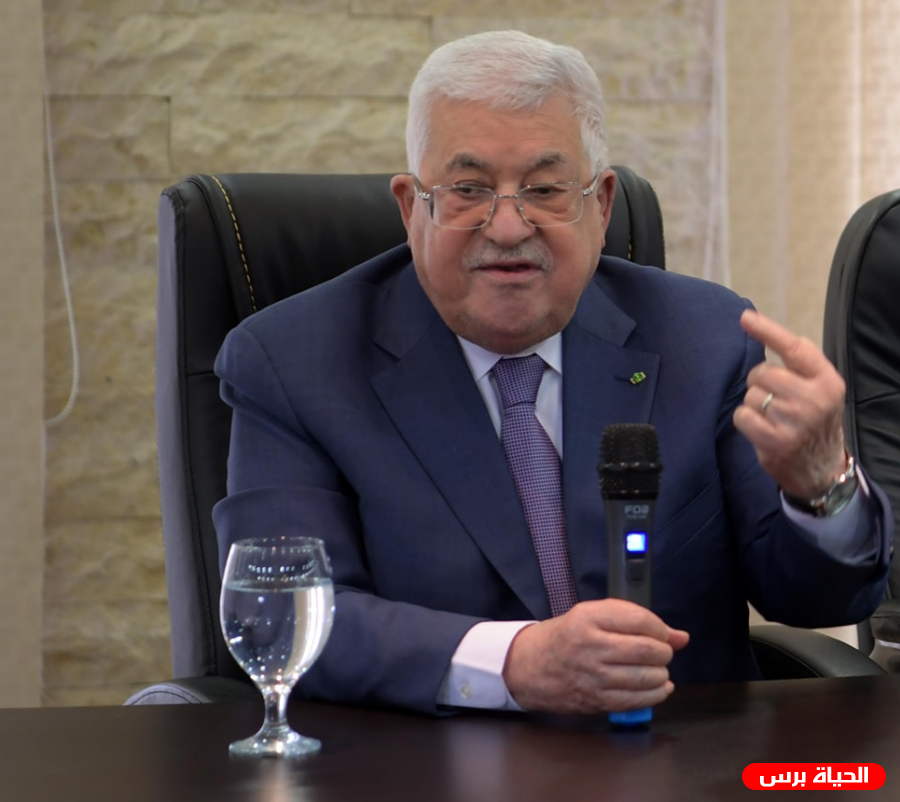 الرئيس يهاتف محافظي بيت لحم وطولكرم ويشيد بجهودهما بمكافحة فيروس كورونا