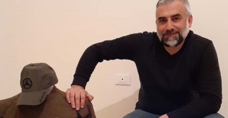 لبناني يخترع بدلة تقتل فيروس كورونا حرقاً