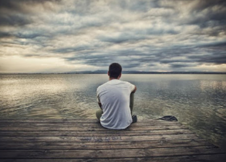  حل الشعور بالوحدة رغم وجود الناس