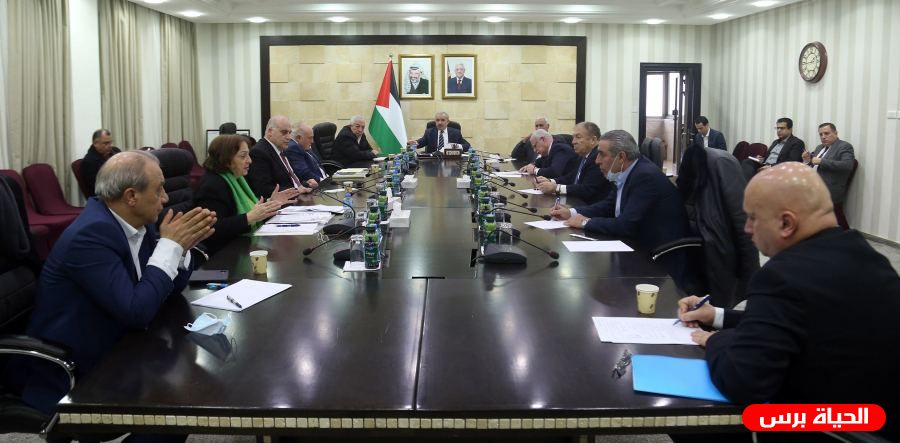 اشتية: مهلة 3 أيام للعمال الفلسطينيين في إسرائيل لترتيب مبيتهم بأماكن عملهم