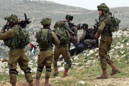 Palestinian injured after Israeli army remnant goes off south of Hebron
