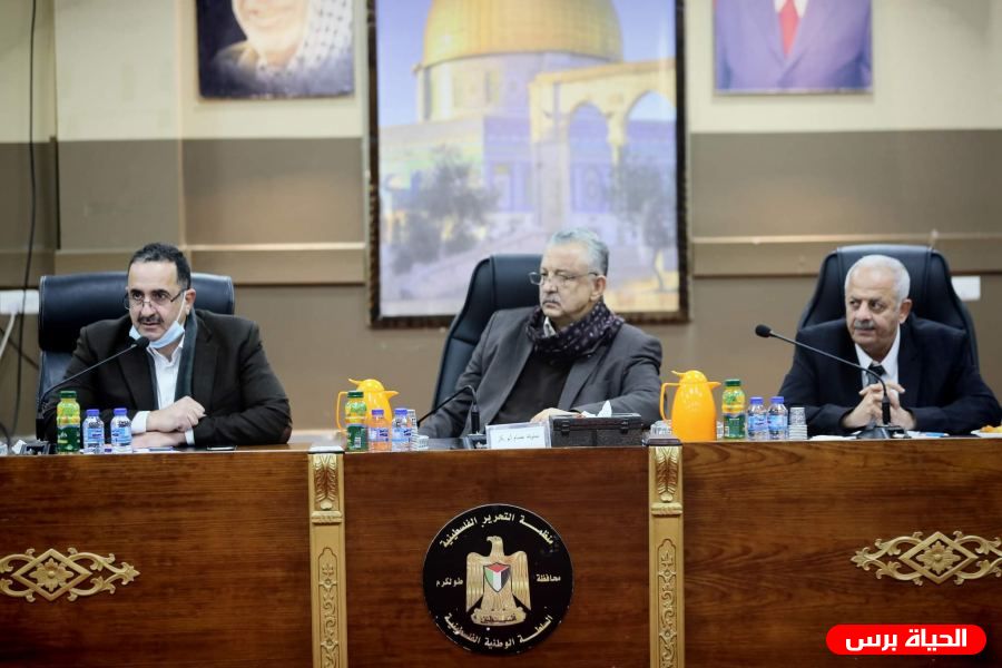 محافظ طولكرم و رئيس سلطة الطاقة يجتمعان بحث الجهود المبذولة لتنفيذ نقطة ربط كهرباء صرة- طولكرم