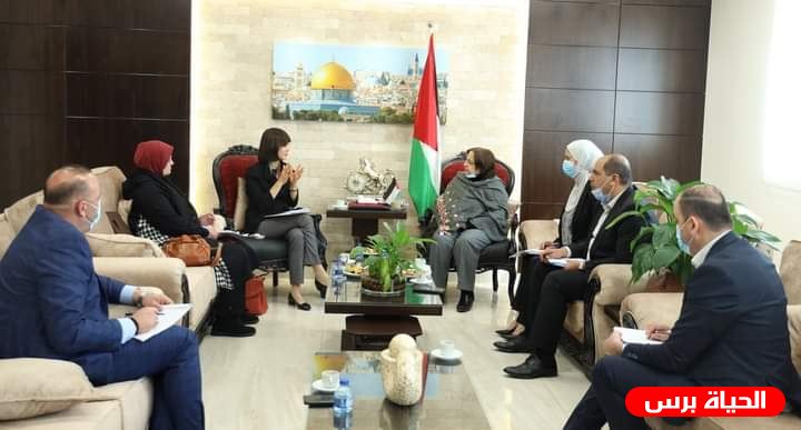 د. الكيلة تبحث مع المدير الإقليمي للتنمية البشرية في البنك الدولي تعزيز التعاون ودعم القطاع الصحي