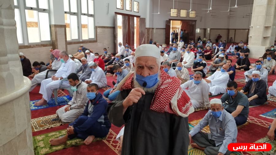 جدول خطباء مساجد النصيرات ليوم الجمعة 11_3_2022
