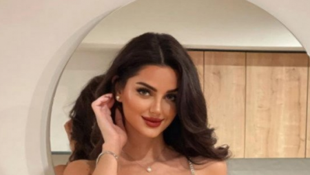 إطلالة فريدة لـ ماهلاغا جابري داخل بيت زجاجي