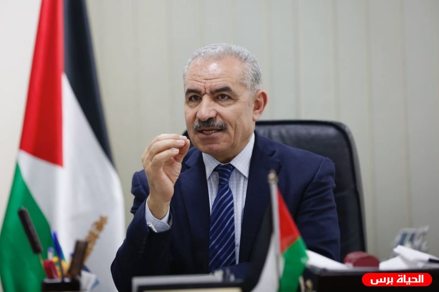 رئيس الوزراء يستقبل رجل الأعمال باسل الحسيني