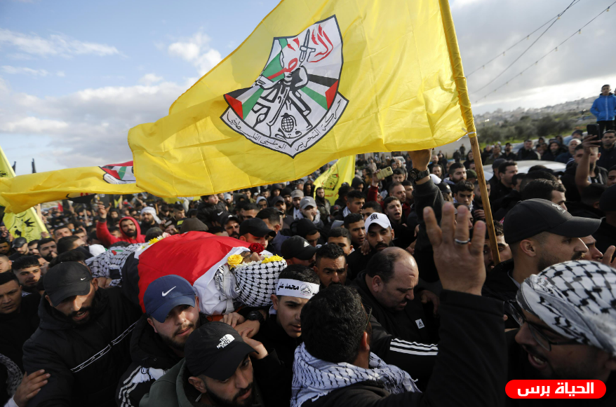 تشييع جثمان الشهيد محمد أبو كافية إلى مثواه الأخير وسط اندلاع مواجهات