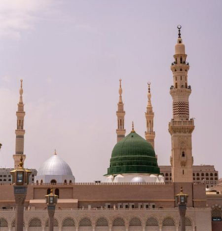  فضل الصلاة على النبي وفوائده