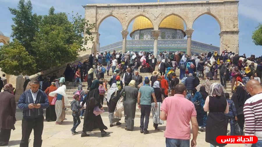الآلاف يحيون ذكرى الاسراء والمعراج برحاب الأقصى المبارك