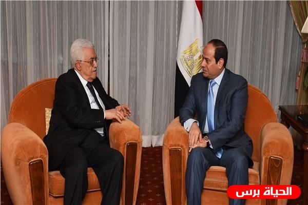 الرئيس عباس يهنئ نظيره المصري بذكرى تحرير سيناء