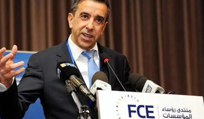 اسماء شخصيات كبيرة ممنوعة من السفر في الجزائر 