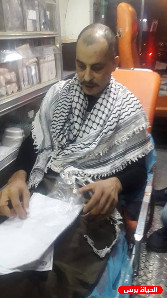 الاحتلال يفرج عن الأسير المريض أشرف أبو الهدى بعد انتهاء محكوميته