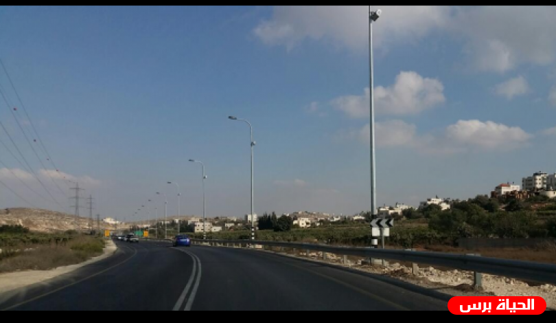 الاحتلال يغلق الشارع الالتفافي رقم 60 الواصل بين القدس ومستوطنة غوش عصيون
