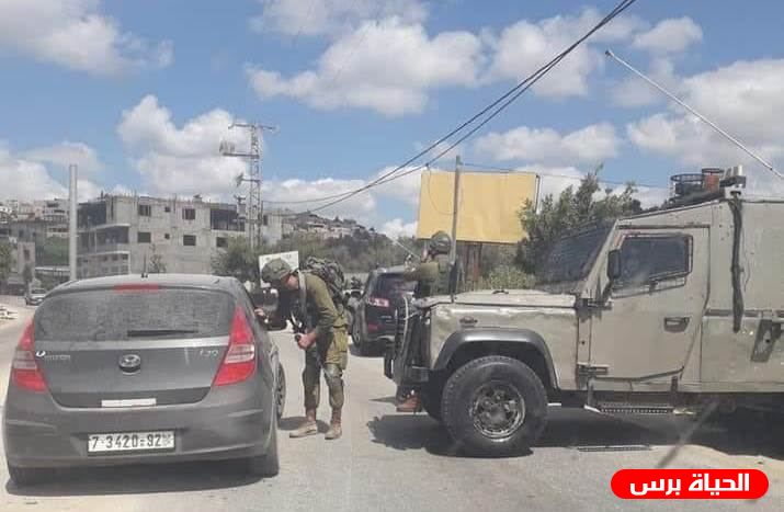 الاحتلال يصيب مواطن على حاجز زعترة
