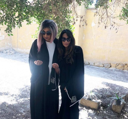 ناهد شريف .. ابنة ناهد شريف تزور قبرها لأول مرة منذ 40 عاماً