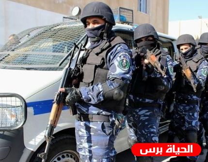 الشرطة تقبض على شخصين وتضبط بحوزتهما مادة الهيروين المخدرة في ضواحي القدس