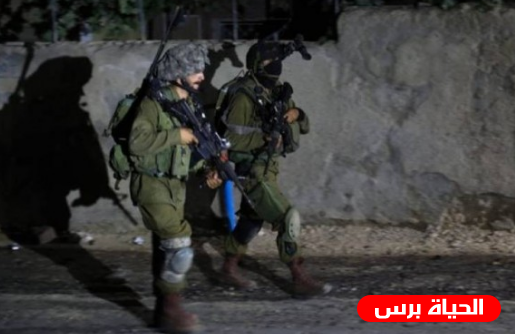 الاحتلال يعتقل 10 مواطنين من الضفة الغربية