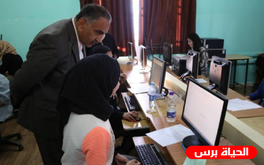 التعليم يعقد الامتحان العملي لمبحث التكنولوجيا لطلبة الثانوية العامة الانجاز