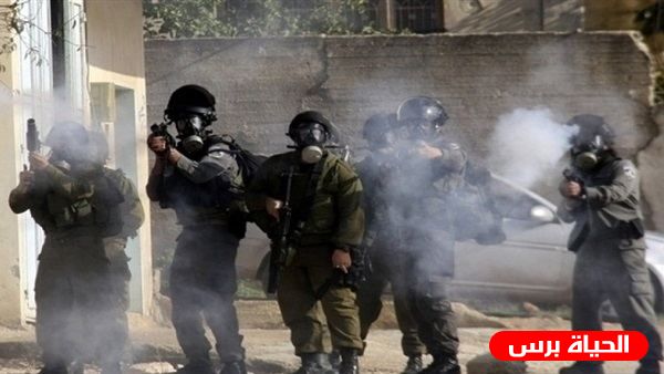 الاحتلال يقمع فعالية تضامنية مع الأسرى قبالة سجن عوفر