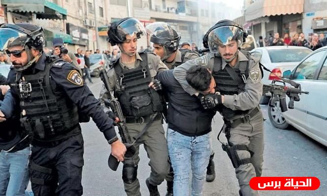 الاحتلال يعتقل شابا من القدس المحتلة