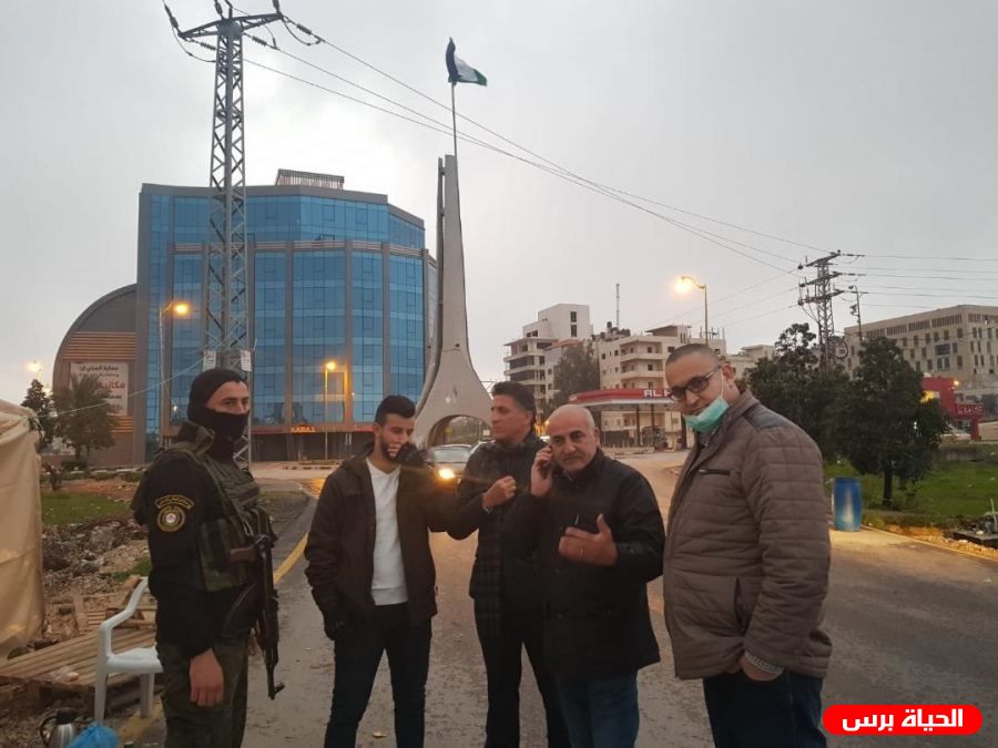 الرئيس يهاتف اللواء جهاد الأعرج