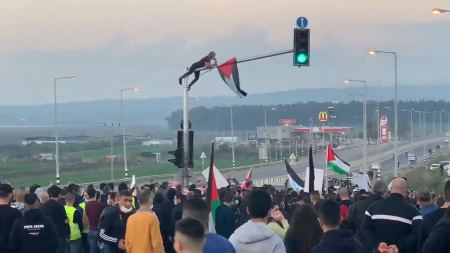 Three people killed as violence in Arab towns in Israel continues in light of police apathy