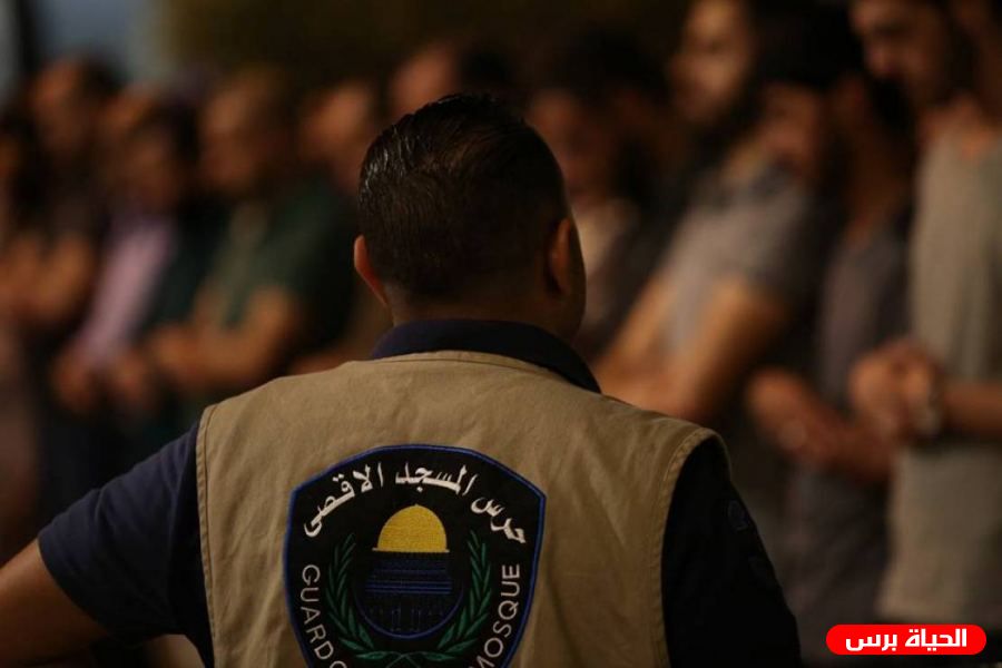 مقدسيون يمنعون 3 مستوطنين حاولوا دخول المسجد الأقصى