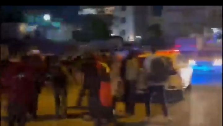 الاحتلال يعتقل مواطنة بعد الاعتداء عليها في حي الشيخ جراح
