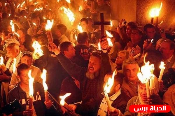 الاحتلال يضيق على المسيحيين المتواجدين كنيسة القيامة خلال احتفالهم بسبت النور