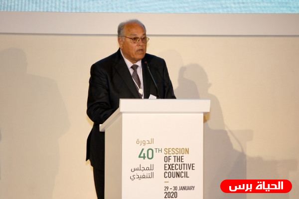 أبو زهري يدعو لجنة الأثريين في 