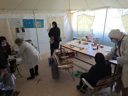 العيادة النقالة لجمعية المواساة مركز الدكتور نزيه البزري تواصل مهامها الإنسانية في صيدا بالتعاون مع وزارة الصحة و IMC 