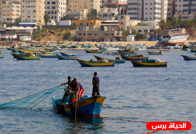 الاحتلال يعيد فتح بحر غزة أمام الصيادين حتى 12 ميل