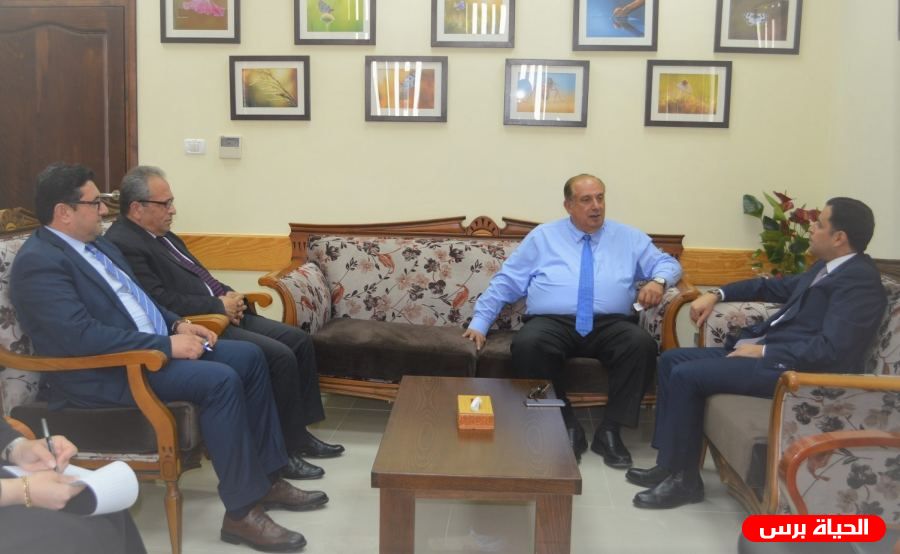 وزير التعليم العالي يبحث مع السفير الأردني تعزيز التعاون