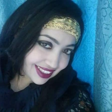 تتزاحم الأصوات من كل جانب لاقناعك بما ليس فيك او بالتطلع إلى ما فيك