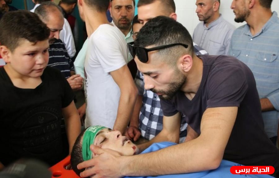 الخليل تشيع الشهيد الفتى غيث لمثواه الأخير