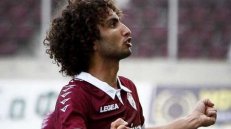 الاعتداء على عمرو وردة في اليونان