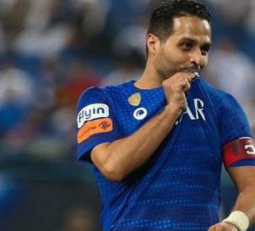 ياسر القحطاني يعلق على عودة الدوري السعودي بلا جمهور