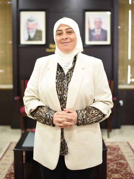 غنام: أسرانا عنوان الصمود والتحدي وشعبنا سيبقى إلى جانب عائلاتهم