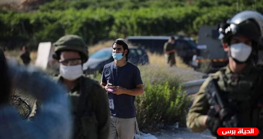 الاحتلال يعتقل المواطن محمود ادعيس بعد اعتداء الاحتلال والمستوطنين على مجموعة من الرعاة جنوب الخليل