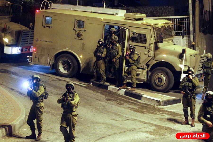 الاحتلال يعتقل 3 مواطنين من رام الله
