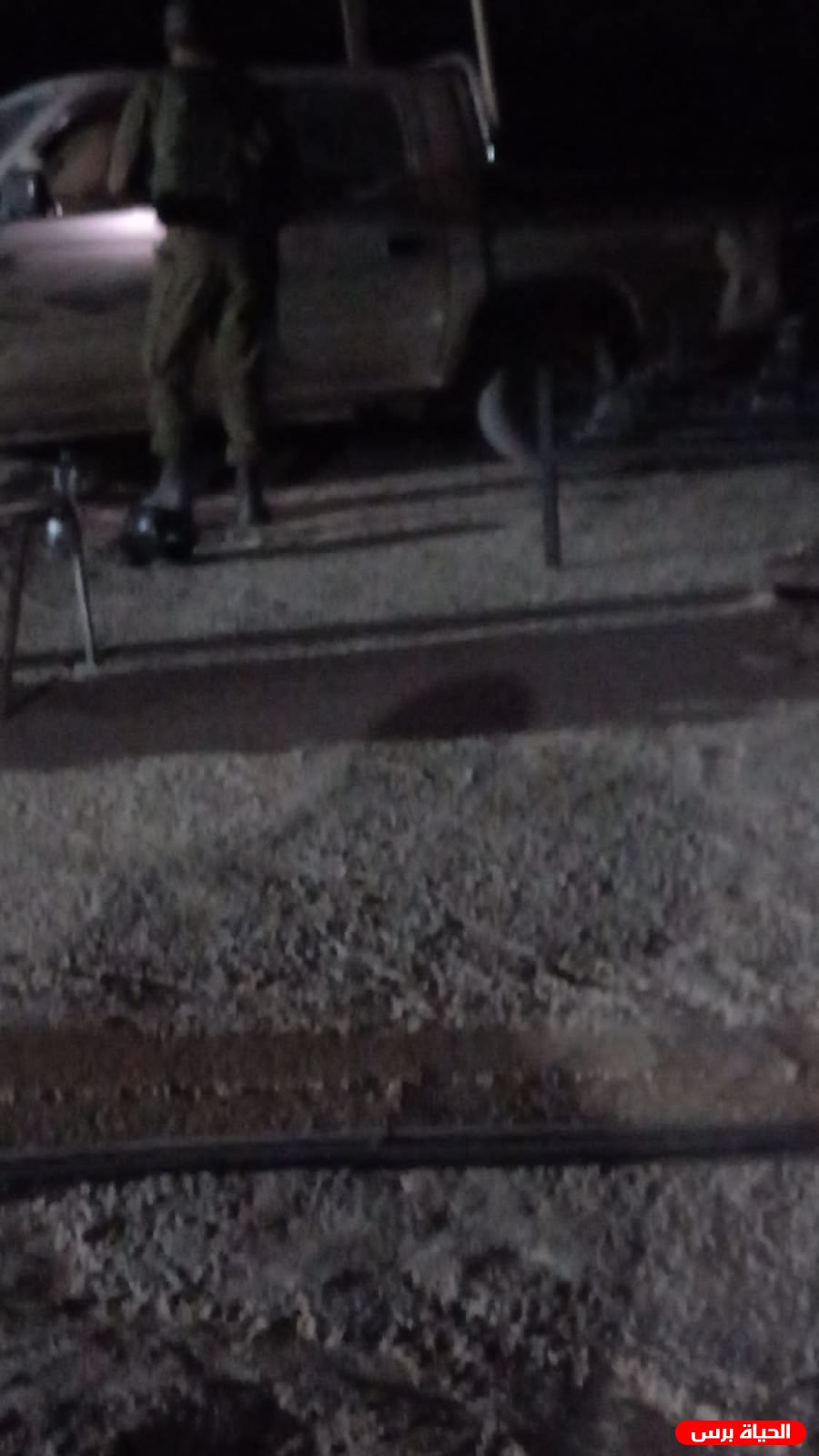 الاحتلال يحتجز عائلة النجار ويستولي على خيمتين سكنيتين في مسافر يطا