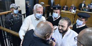 الحكم بسجن عبد المنعم أبو الفتوح ومحمود عزت بالسجن 15عاما