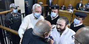 الحكم بسجن عبد المنعم أبو الفتوح ومحمود عزت بالسجن 15عاما