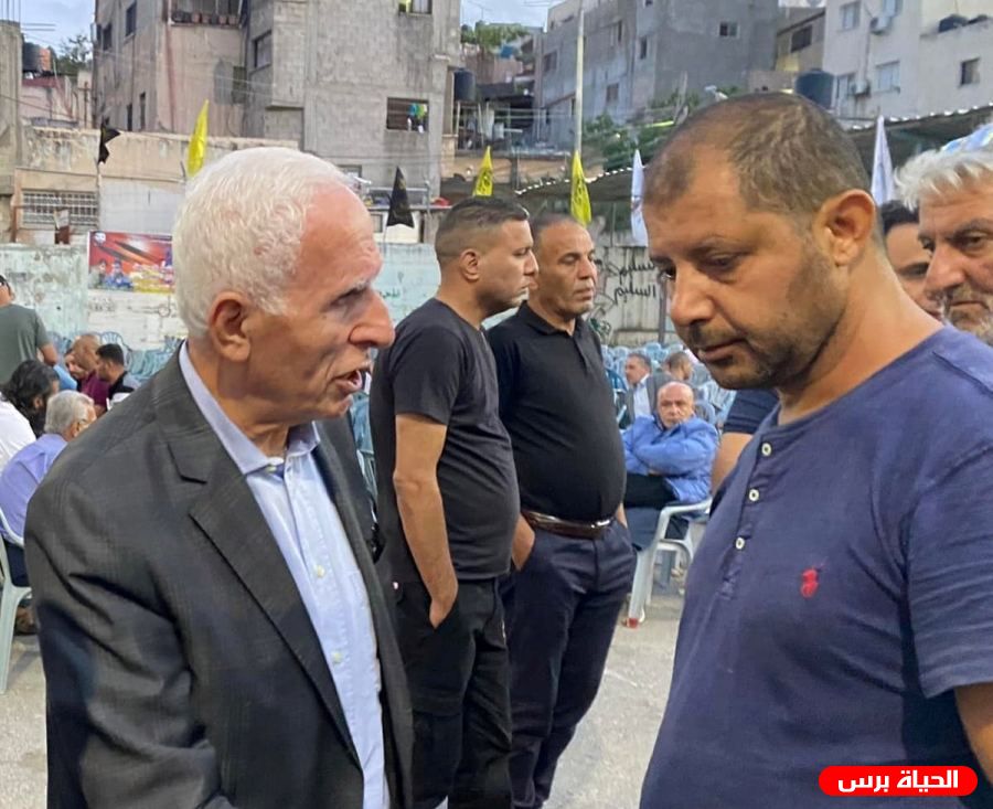 الأحمد يقدم واجب العزاء بالشهيد داوود الزبيدي