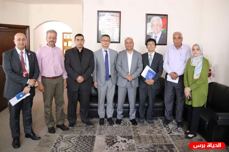 دائرة شؤون اللاجئين (بالمنظمة) تبحث مع وفد (جايكا) دعم مشاريع تنموية في المخيمات الفلسطينية