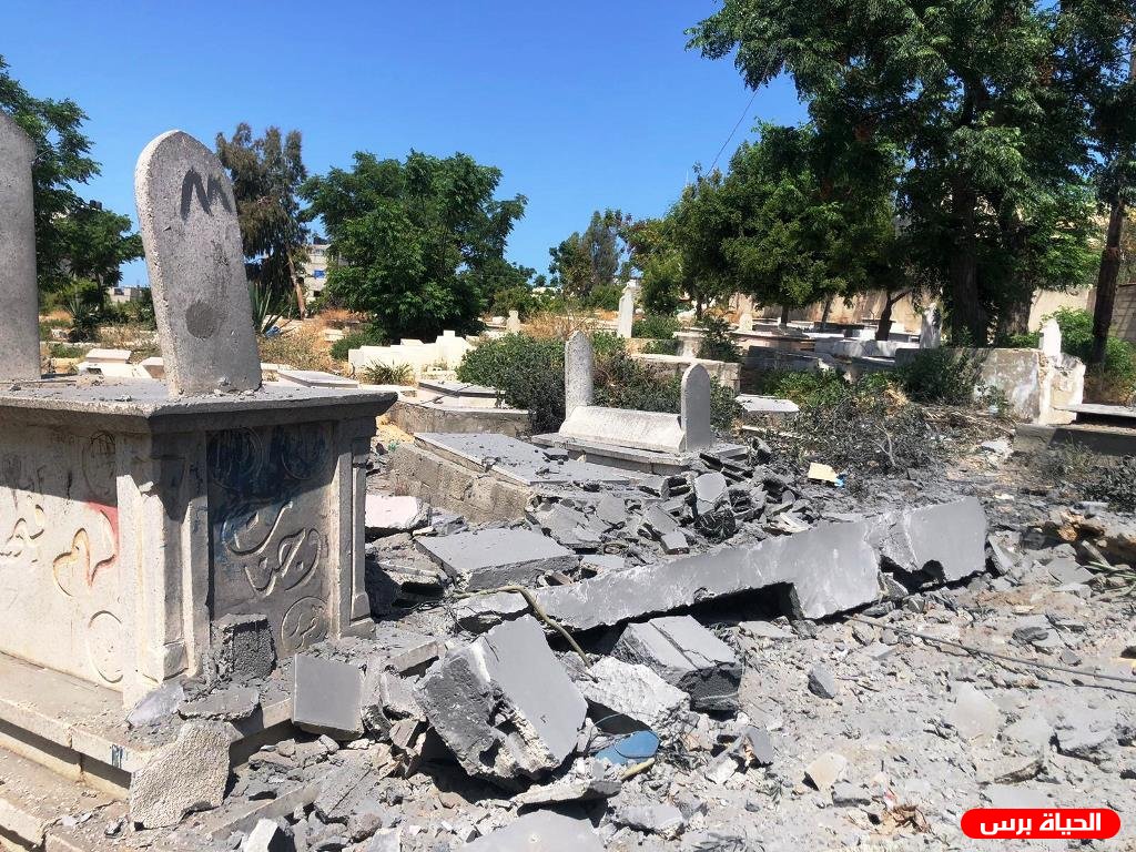 الأوقاف تستنكر استهداف الاحتلال لمقبرة بيت لاهيا شمال غزة