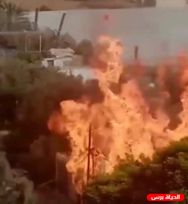 السيطرة على حريق كبير في النصيرات وسط قطاع غزة