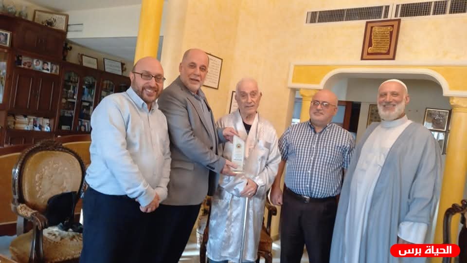 جمعية المركز الثقافي الإسلامي في صيدا تكرم د. طالب زكي طالب